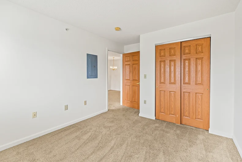 Image of Pheasant Run Senior (8)