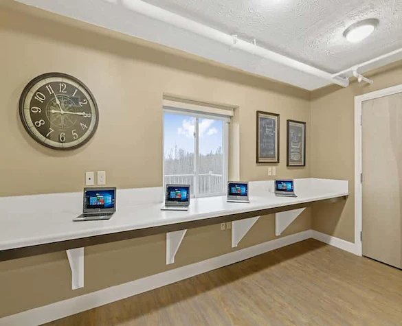 Image of Barnesville Manor (2)