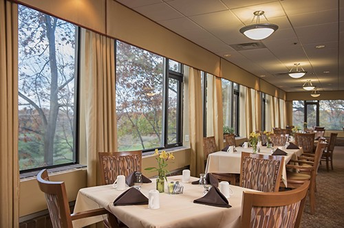 Image of AVIVA Country Club Heights (5)