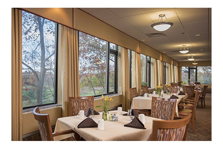 Image of AVIVA Country Club Heights (5)