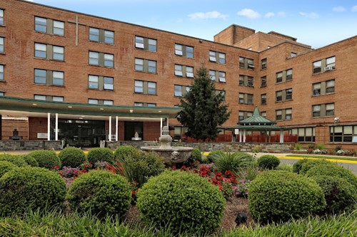 complete-care-at-hyattsville-image-2