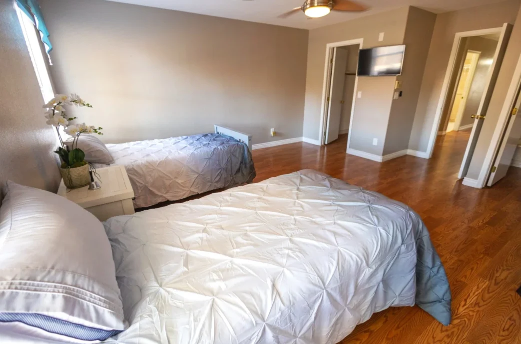 Shared Room #8 with Private Bath