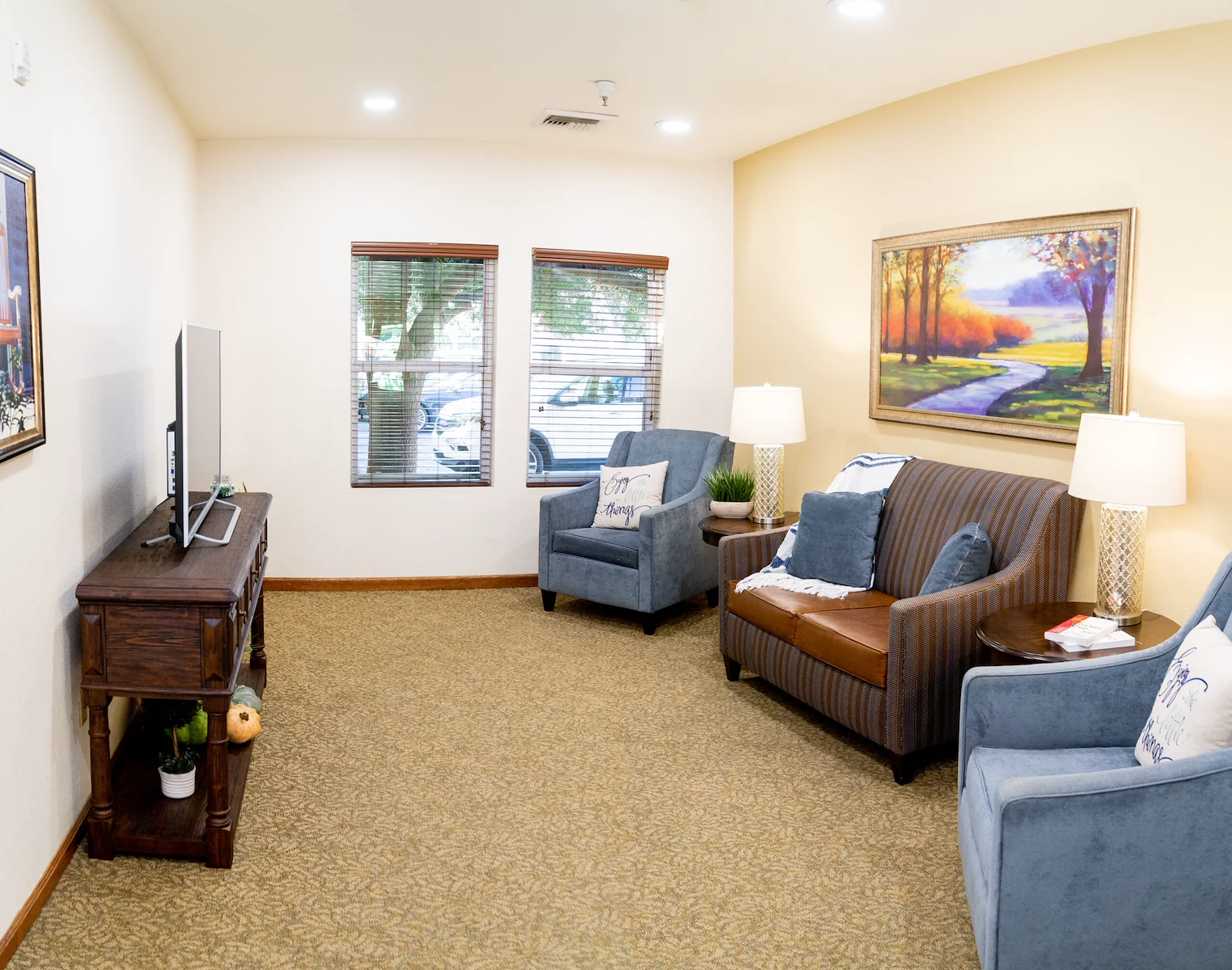 Image of Astoria in Tracy (2)