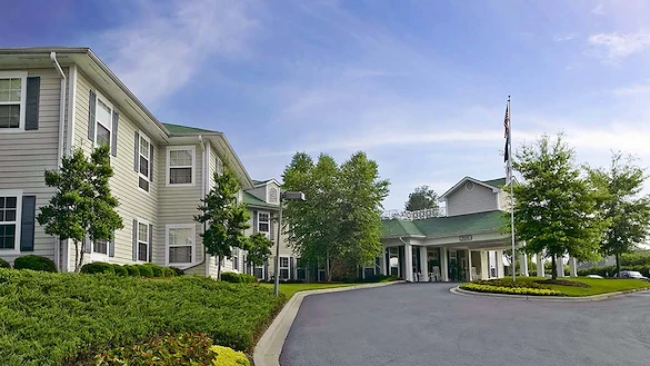 Image of Forest Lake Manor (1)