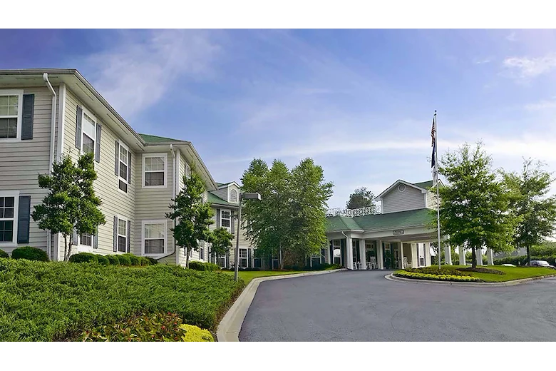Image of Forest Lake Manor (1)