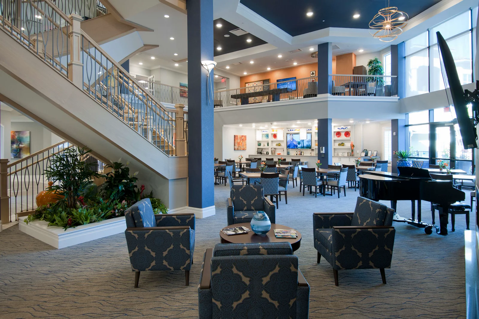 Allegro Parkland, senior living community offering independent living, assisted living, memory care, and respite care in Parkland, FL, common space for socializing or relaxing