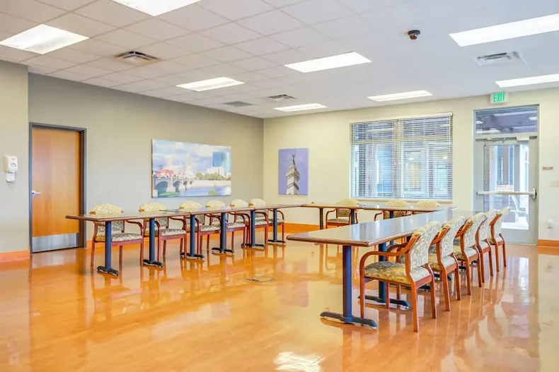 Image of Arlington Place Senior Living (5)