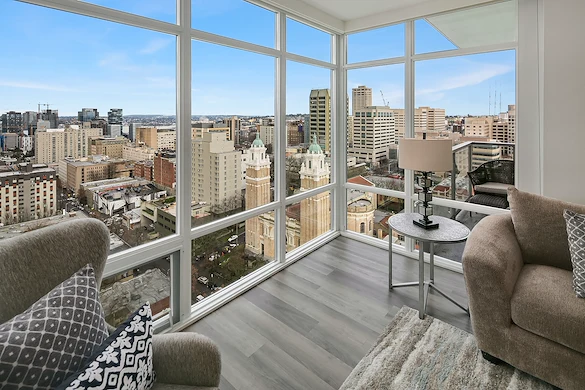 Image of Skyline (4)