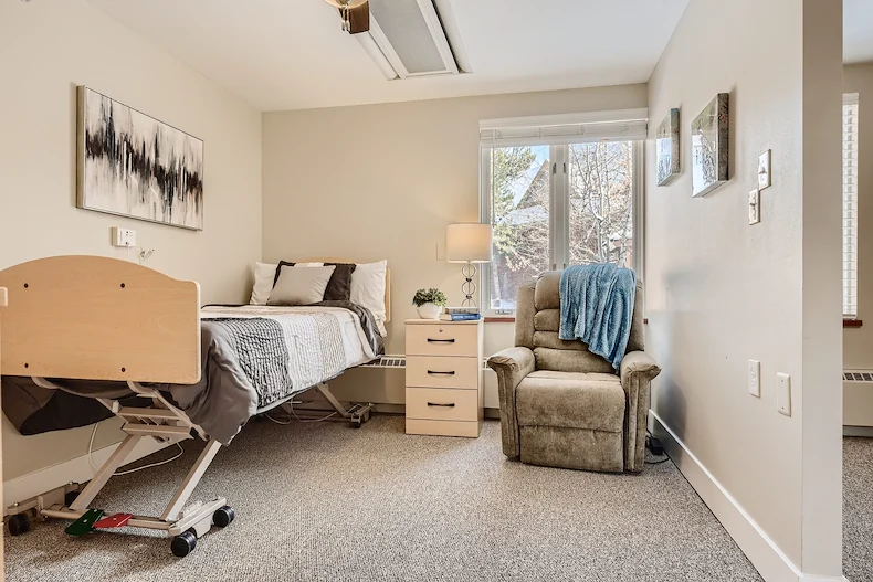 Image of The Suites at Someren Glen Care Center (6)