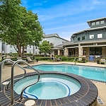 Image of Chateau McKinney (9)