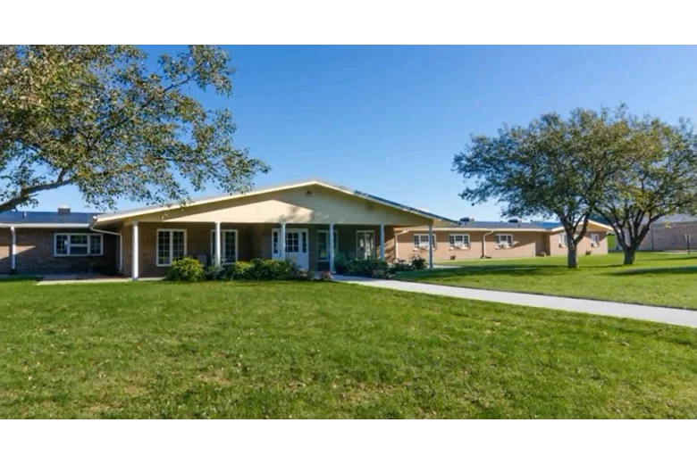 Image of Palisade Healthcare Center (2)
