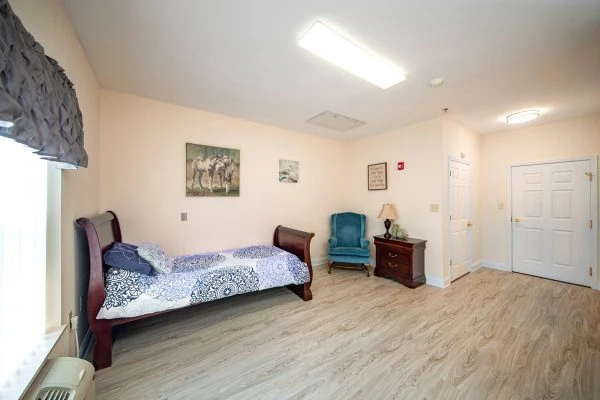 Image of Runk & Pratt at Forest (5)