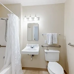 Image of Trustwell Living at Oak Creek Place (7)
