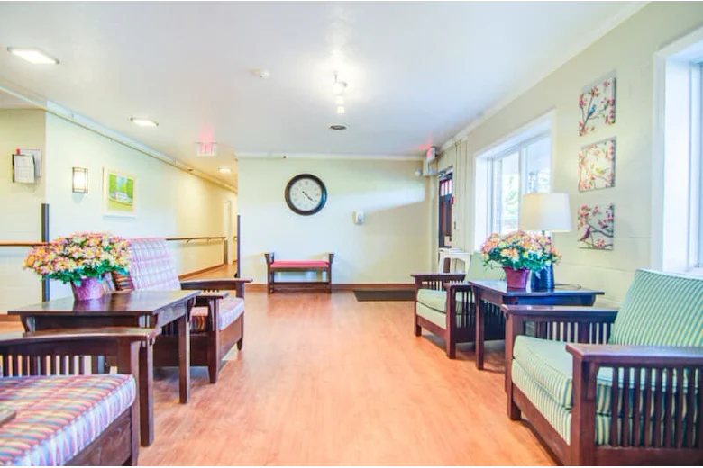 Image of Cardinal Senior Living Bedford (3)
