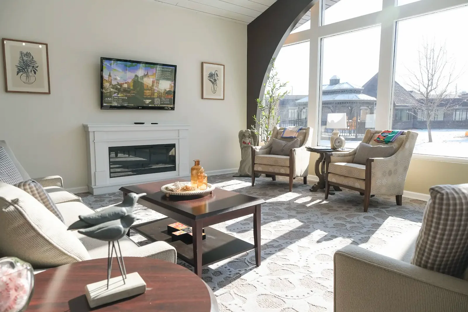 Image of Colonial Oaks Senior Living (2)