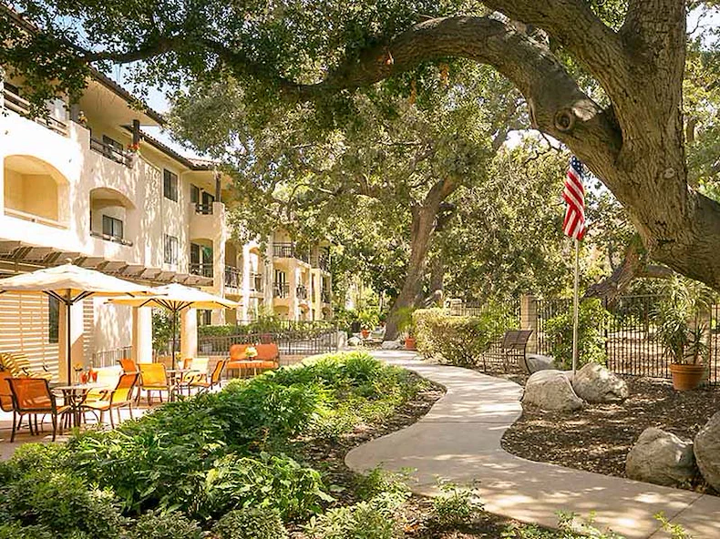 Image of Atria HillCrest (1)