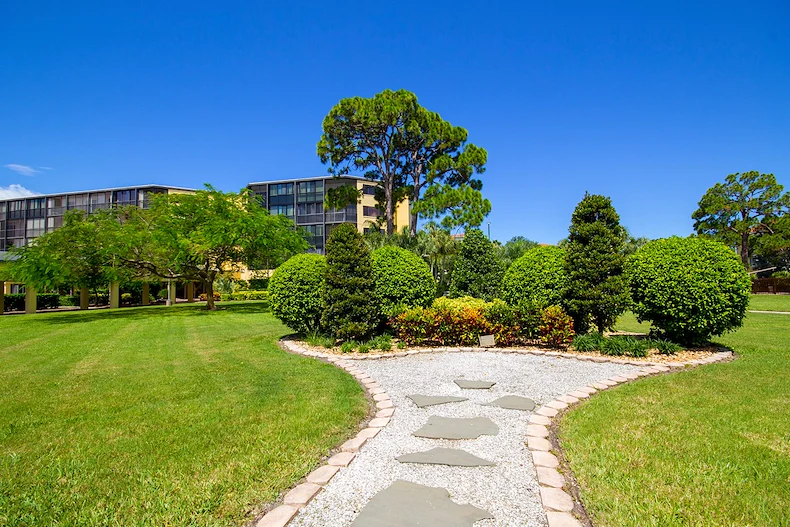 Image of Village On The Isle (7)