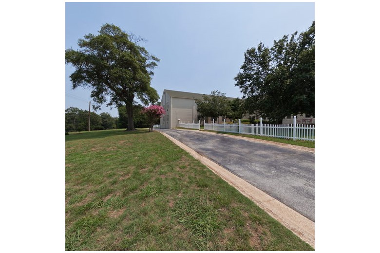 PruittHealth Skilled Nursing & Rehabilitation Center Senior Care in Decatur, Georgia front exterior driveway