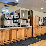 Image of Merriam Gardens Healthcare & Rehabilitation (6)