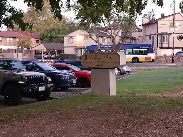 Image of College Oak Nursing & Rehabilitation (1)