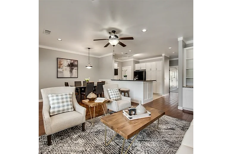 Image of Washington Pointe Las Colinas (8)