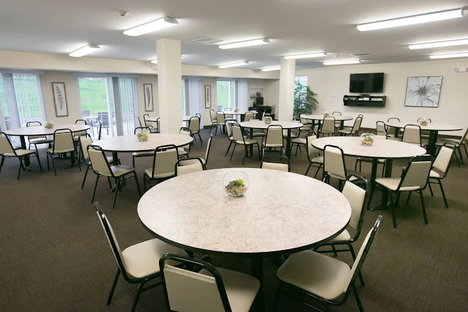 Image of Huntington Square Senior Apartments (3)