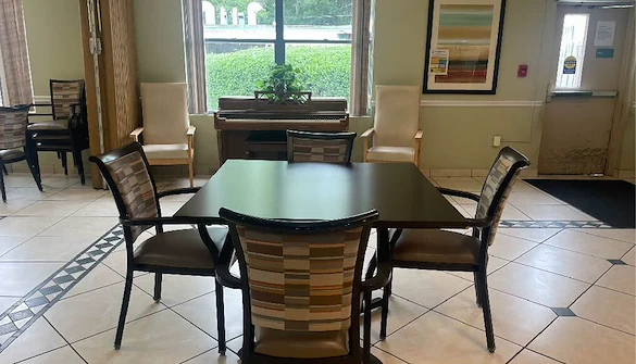 Image of Riverwood Healthcare & Rehabilitation Center (2)