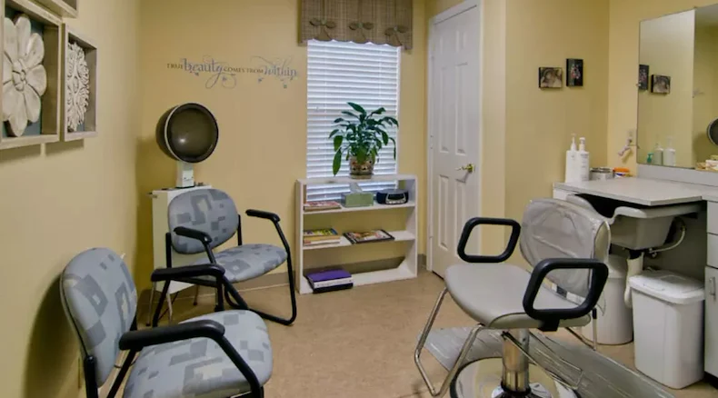 Image of Southern Oaks (3)