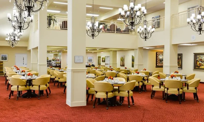 Chesterfield Heights Gracious Retirement Living Hawthorn Senior Independent Living in Midlothian, Virginia dining room