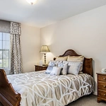 Image of Oakmont Manor (10)