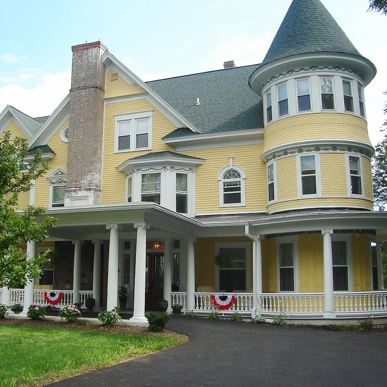 Image of Peregrine Senior Living at Athenaeum of Skaneateles (1)