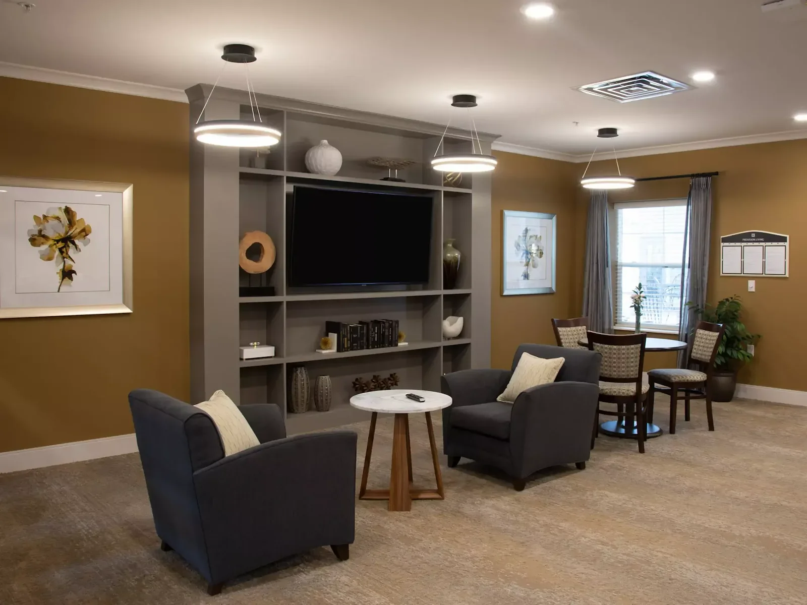 Image of StoryPoint Forest Hills (4)