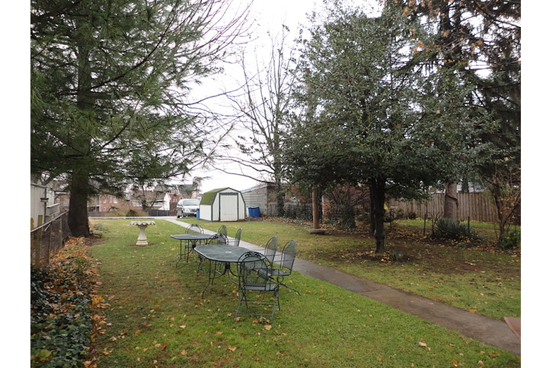 Image of Holly Place (4)