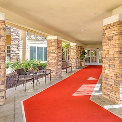 Image of Holiday Simi Hills (3)