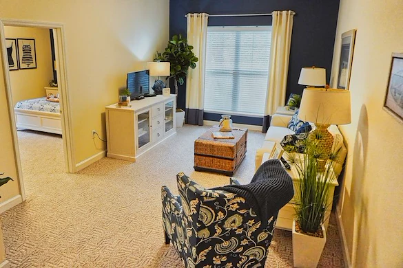 Image of Sodalis Stuart (5)