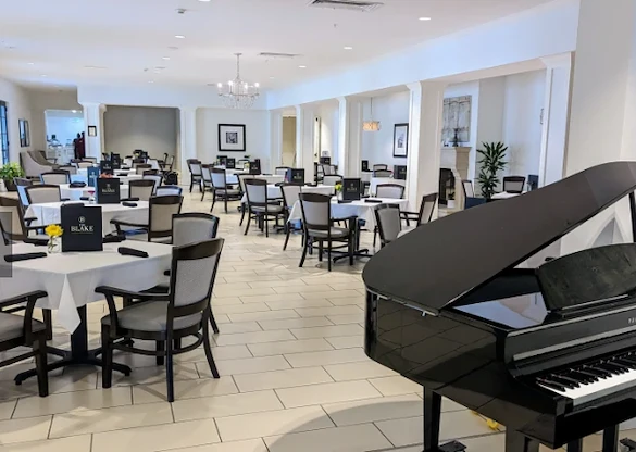 The Blake at Carnes Crossroads dining room