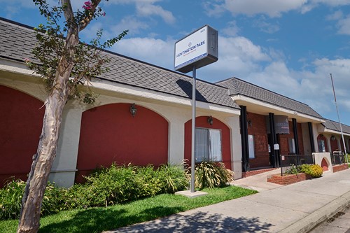 Image of Huntington Park Nursing Center (2)