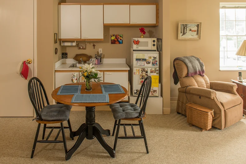 Image of Kingston Residence of Perrysburg (4)