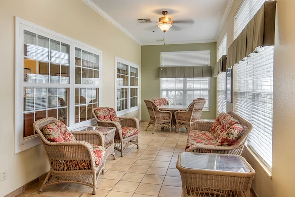 Image of Oxford Springs Durant (8)