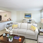 Image of Senior Star at Burgundy Place (5)