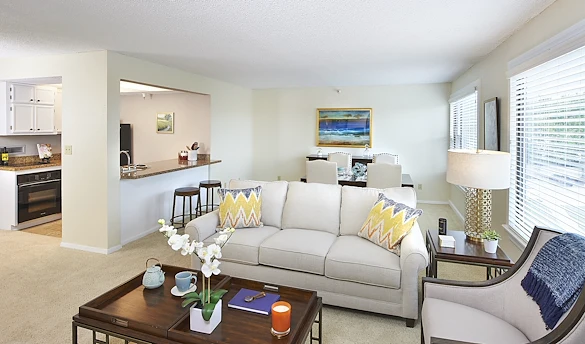 Image of Senior Star at Burgundy Place (5)