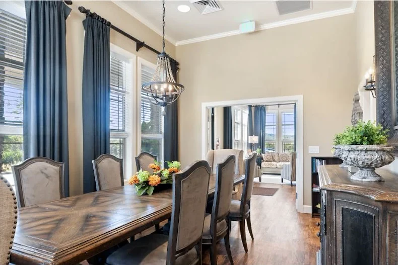 Dining area at Viva Memory Care