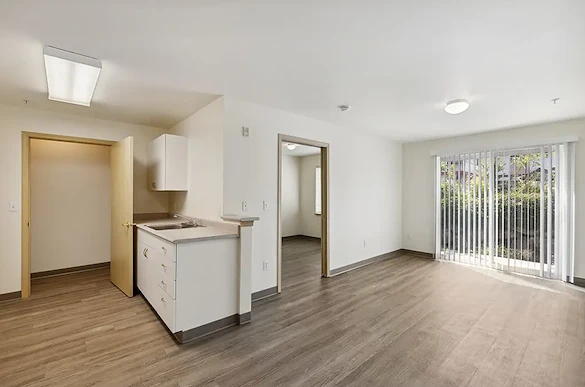 Image of Ballinger Court Senior Affordable Apartments (4)