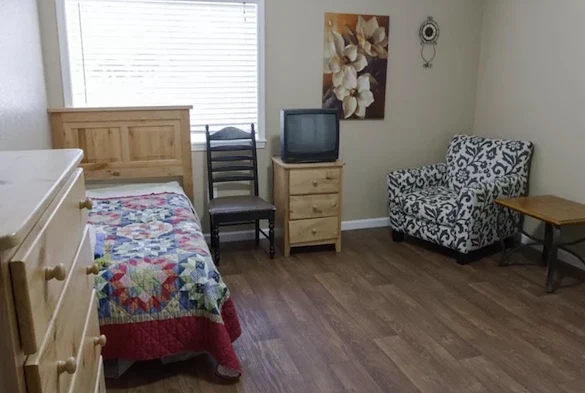 Image of Ashley Manor - Eagle 2 (2)