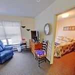 Image of Eventide Lake Country Manor (6)