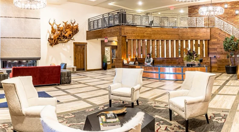 Image of Touchmark at Pilot Butte (10)