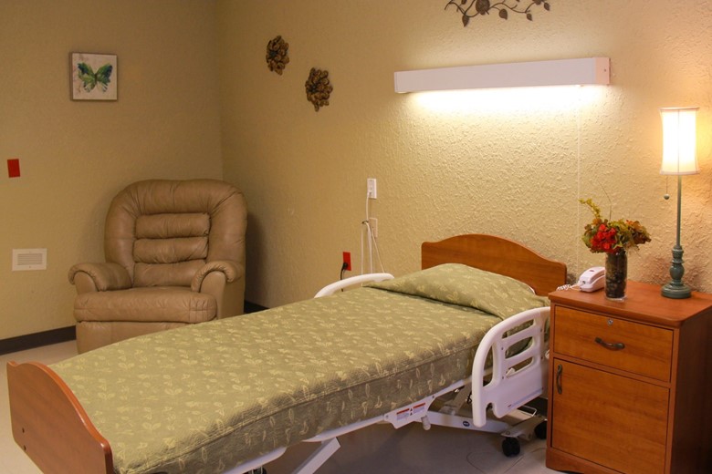 Image of Lakeside Health & Rehab Center (2)