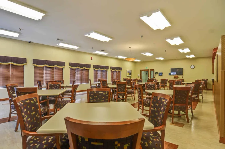 Image of River Oaks Healthcare Center (2)