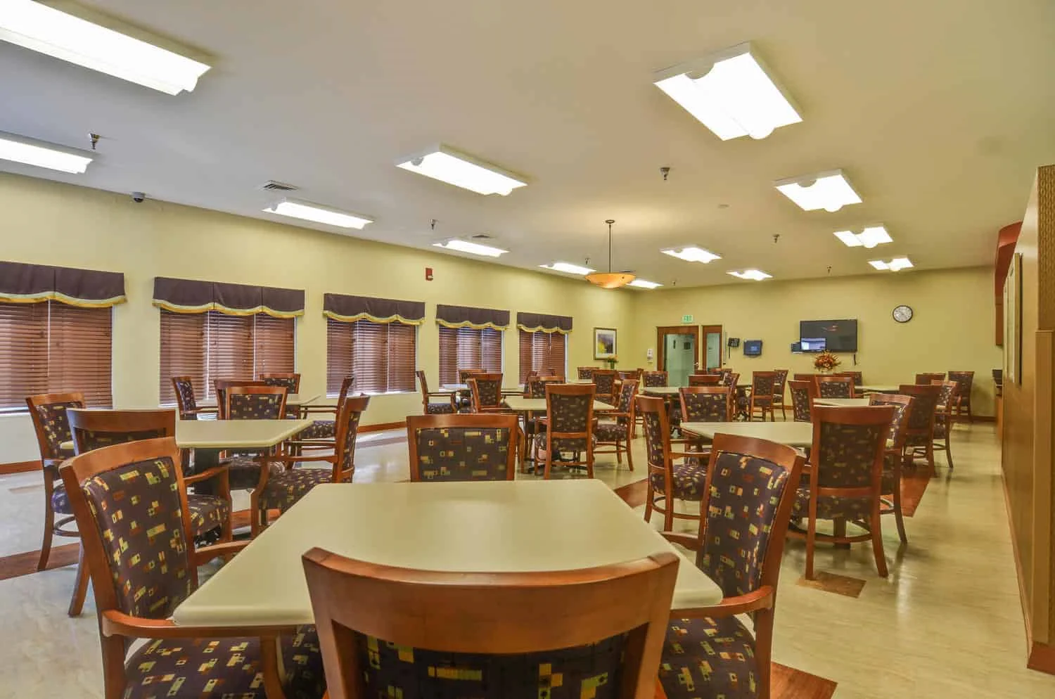 Image of River Oaks Healthcare Center (2)