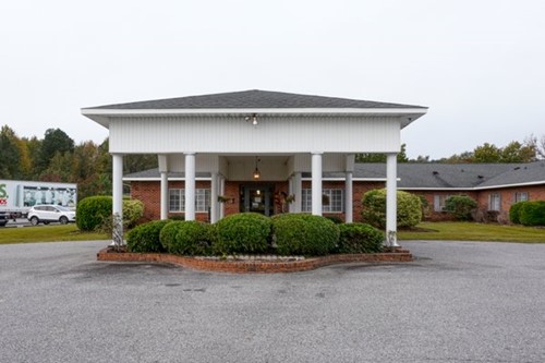 east-carolina-rehab-and-wellness-assisted-living-image-1